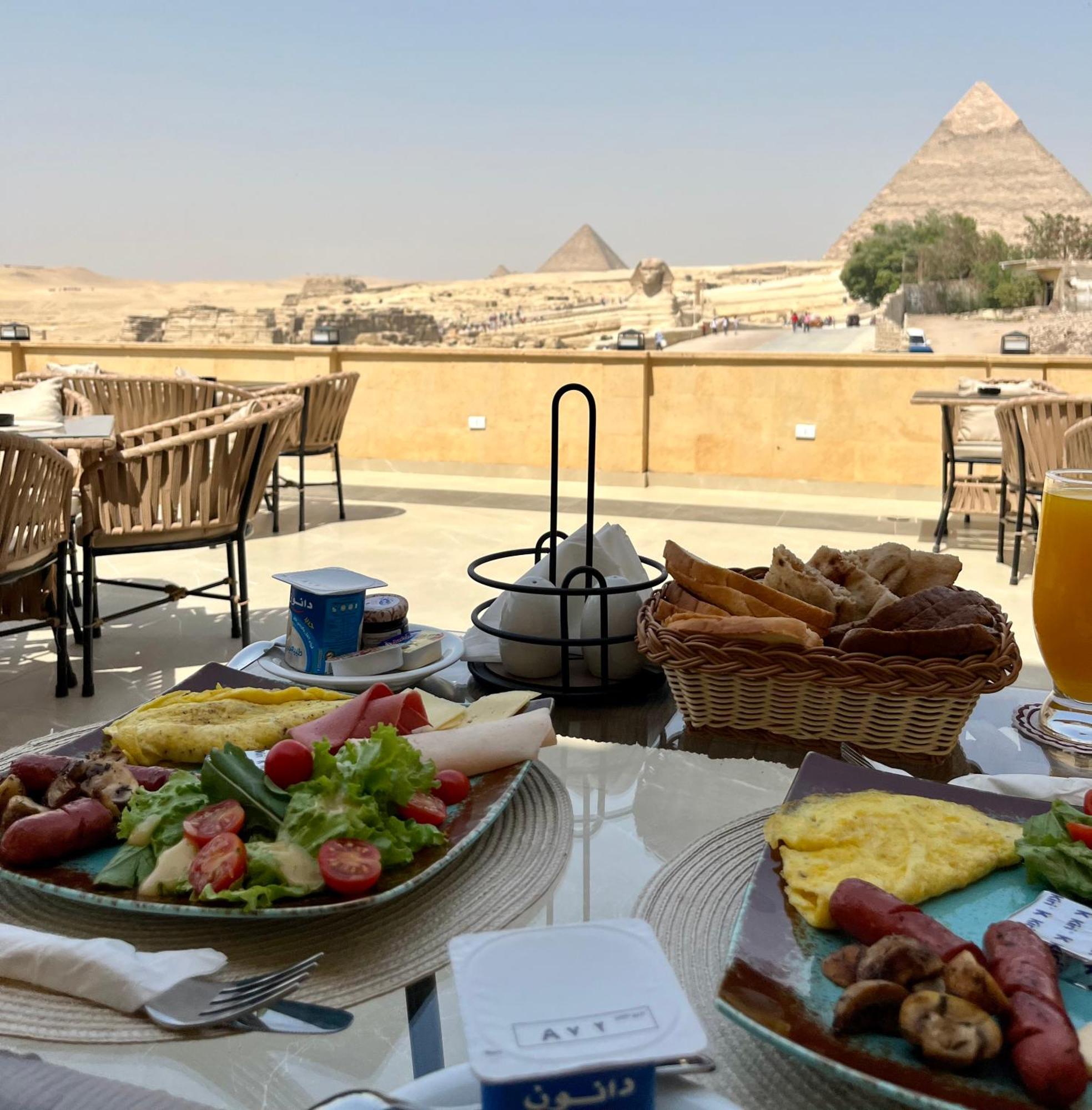 The Gate Hotel Front Pyramids & Sphinx View Kafret el-Gabal المظهر الخارجي الصورة