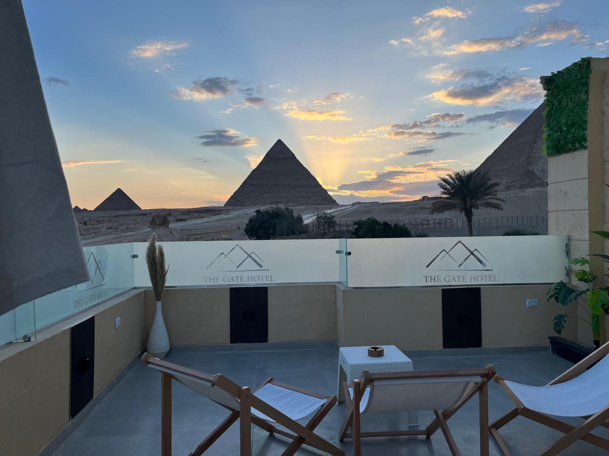 The Gate Hotel Front Pyramids & Sphinx View Kafret el-Gabal المظهر الخارجي الصورة