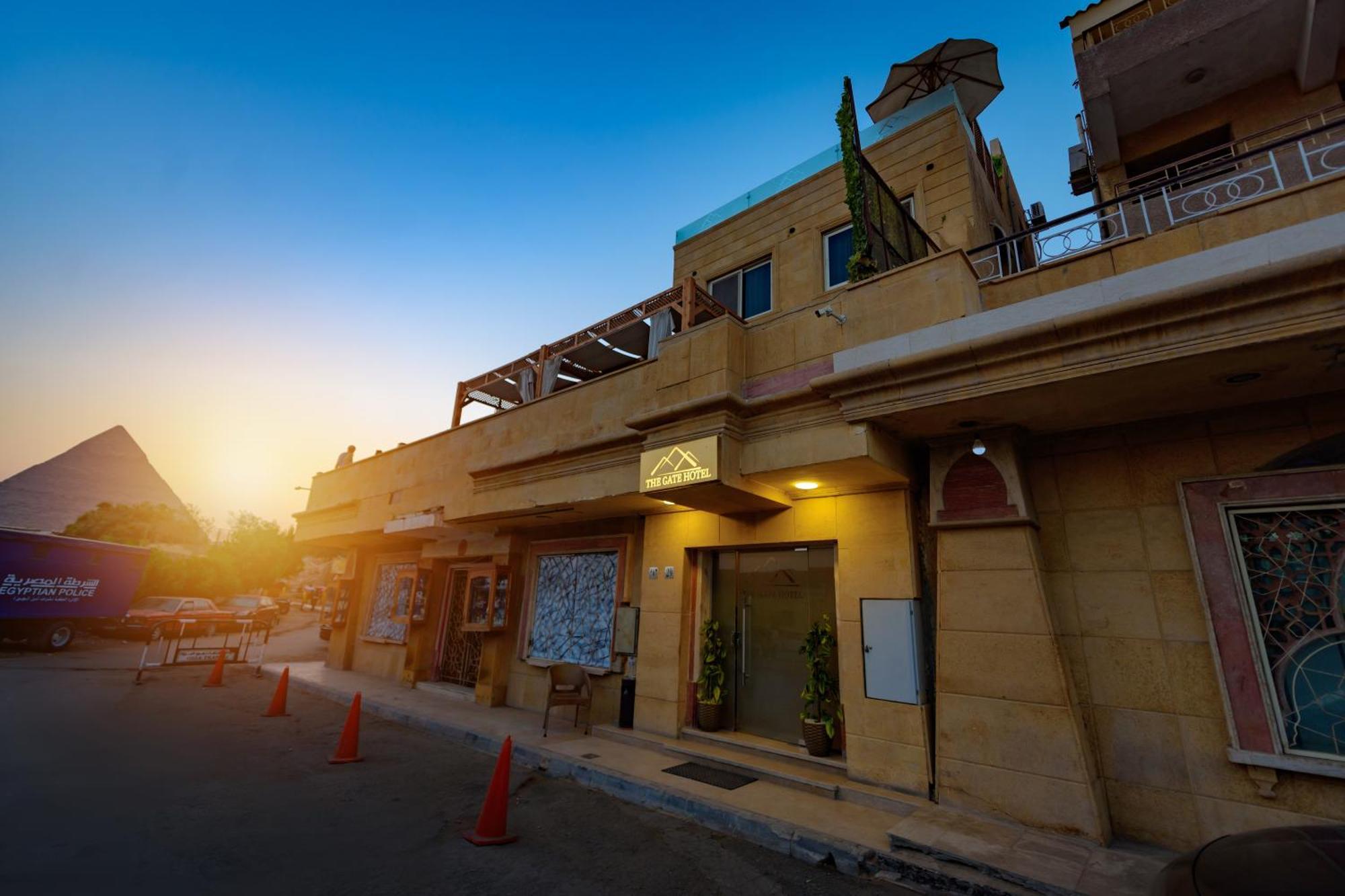 The Gate Hotel Front Pyramids & Sphinx View Kafret el-Gabal المظهر الخارجي الصورة